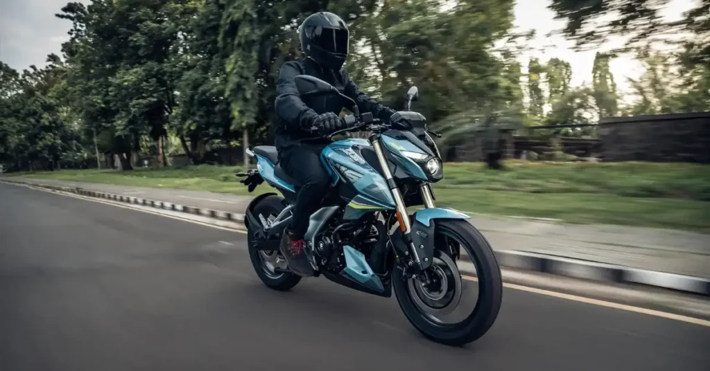 Bajaj Pulsar N160